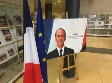 Hommage à Valery Giscard d'Estaing