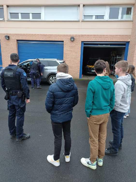 Les collégiens en immersion chez les gendarmes de la compagnie de Vervins