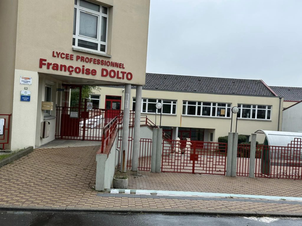 Lycée des métiers F. Dolto GUISE